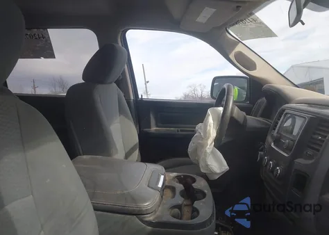 2014 Ram 1500 Express z USA, uszkodzony, nr VIN 1C6RR7KT0ES263783